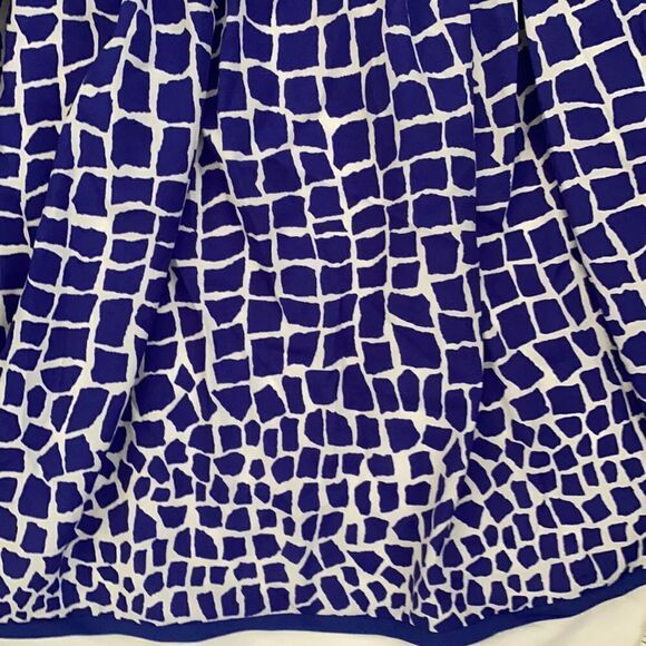 Eliza J Blue & White Multi Print Design Keyhole Dress Feminine Party Event - Picture 13 of 14